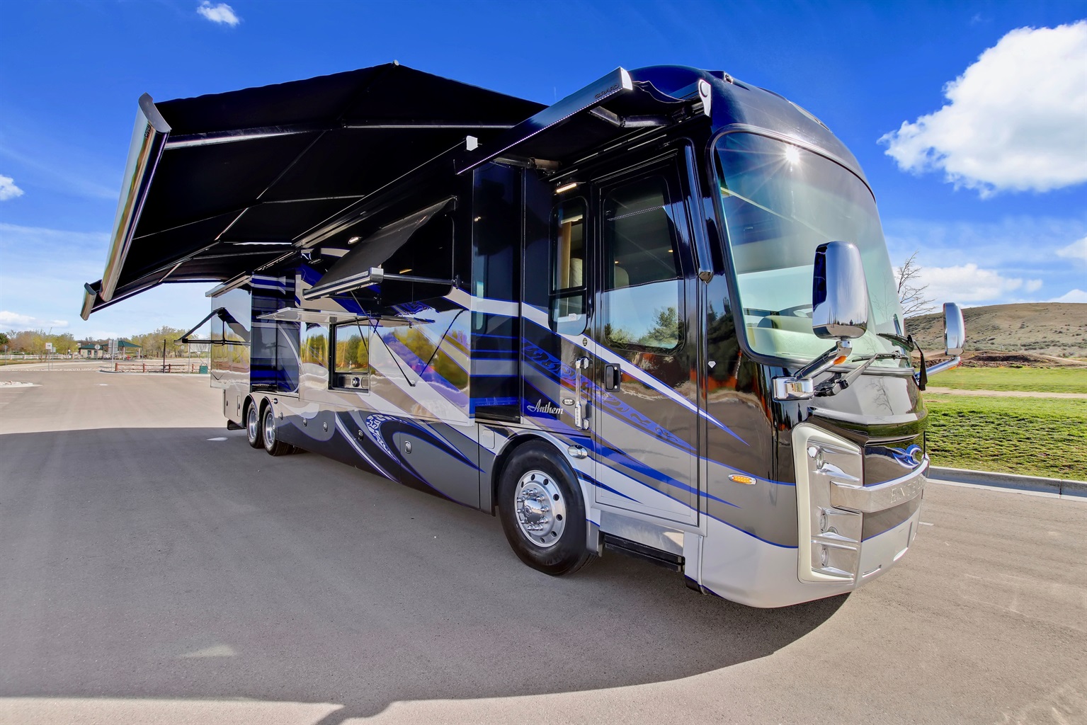 entegra-anthem-luxury-diesel-powered-motorhome/