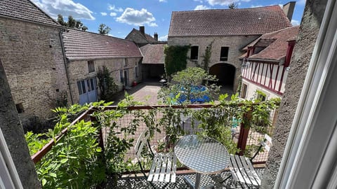 The Burgundian Farm Pool & Spa image 5