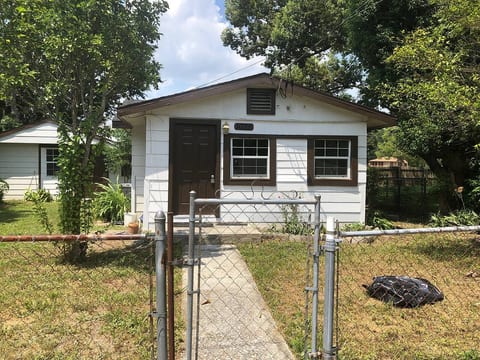 Two bedroom house available for workers