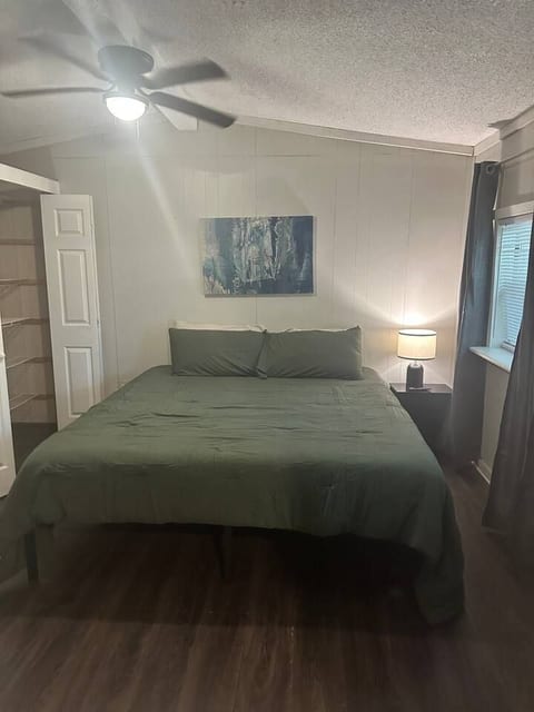 Two bedroom house available for workers