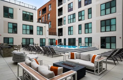 Brand new Stylish 7BR OTR Apt, GYM, POOL