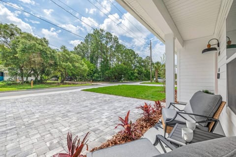 Near Flagler and Downtown, Family Home Fenced Yard