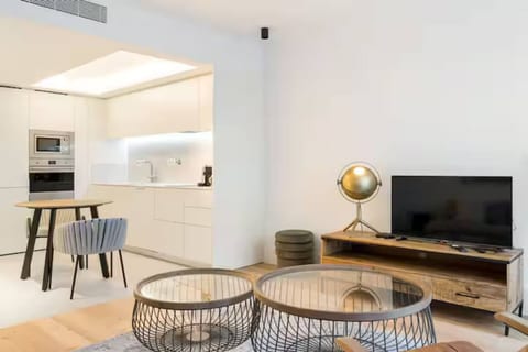 The Formosa Suite | Bonjardim Luxury Stay