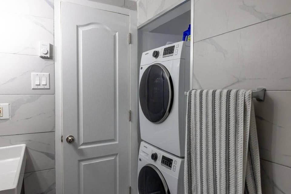 Rehoboth: Cozy 1BR | Sofa Bed | Near YUL - Laval