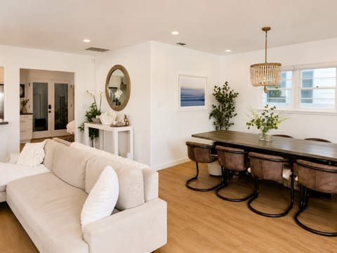 Manhattan Beach Summer House — 5 min walk to sand