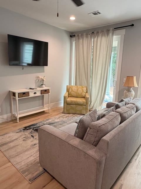 1 bedroom apartment; WALK to BEACH