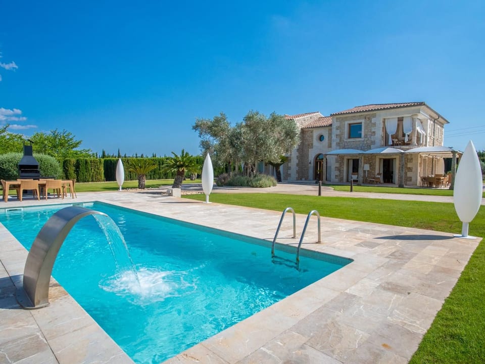 Villa mit Jacuzzi - Balearic Islands