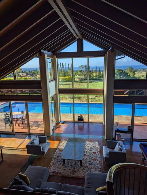 Spacious North Shore Ranch House With Ocean Views image 3