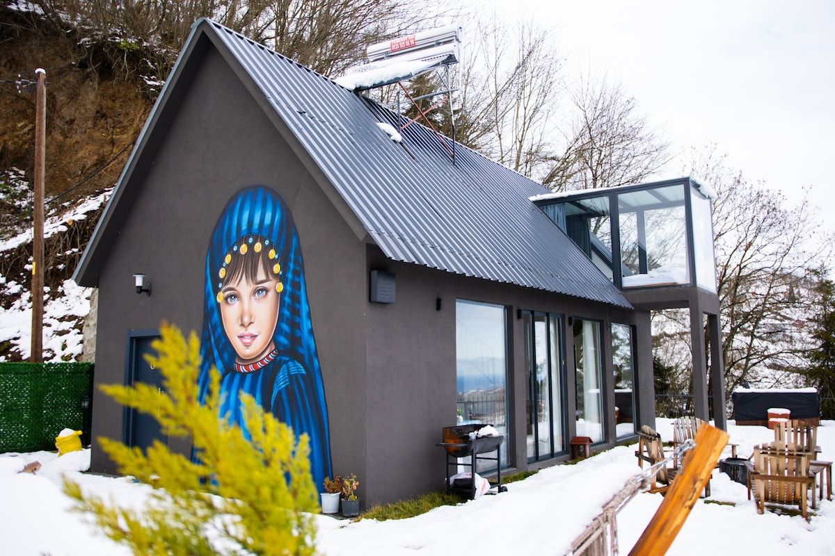 Lazord Bungalow exterior with beautiful Trabzon nature views