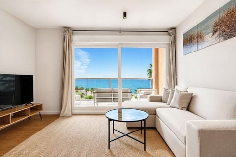 Sea View Apartment with Terrace - Sunrise