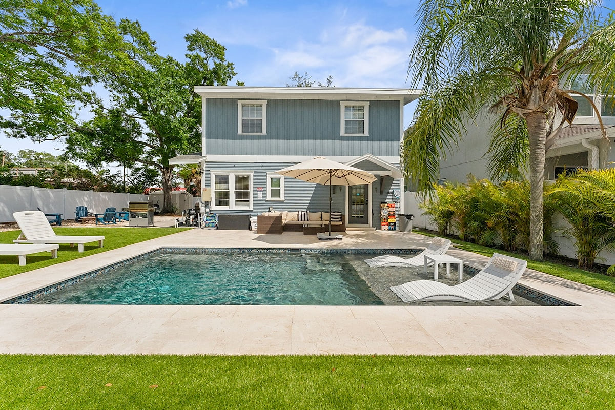 TurboTropics | Backyard oasis | Coastal feel image 1