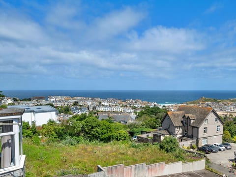 No. 10 Porthmeor