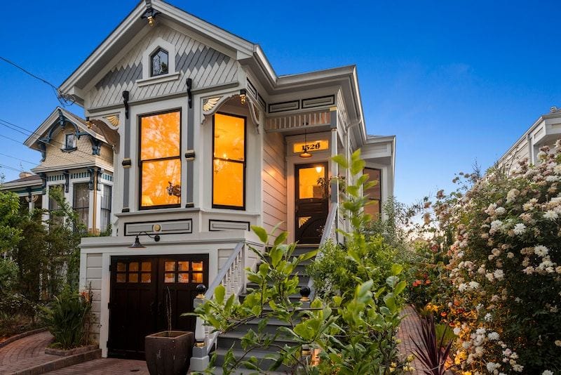 Alameda 2B/2B upper level flat in 1885 Victorian image 1