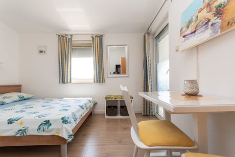 Apartments Slavica near beach - Unit 378819-13