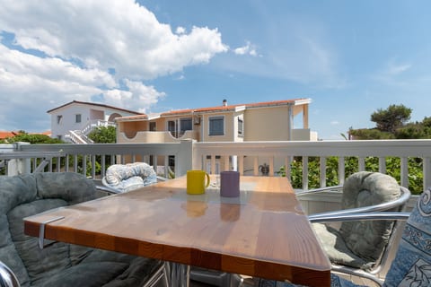 Apartments Slavica near beach - Unit 378820-13