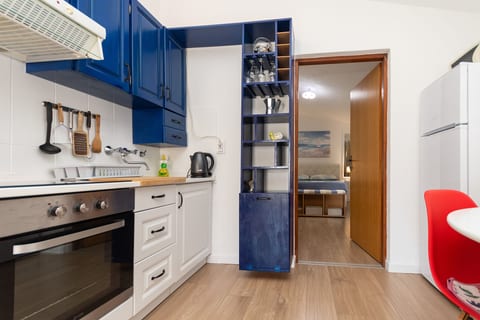 Apartments Slavica near beach - Unit 378820-13