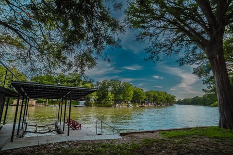 Red Barn Lake House