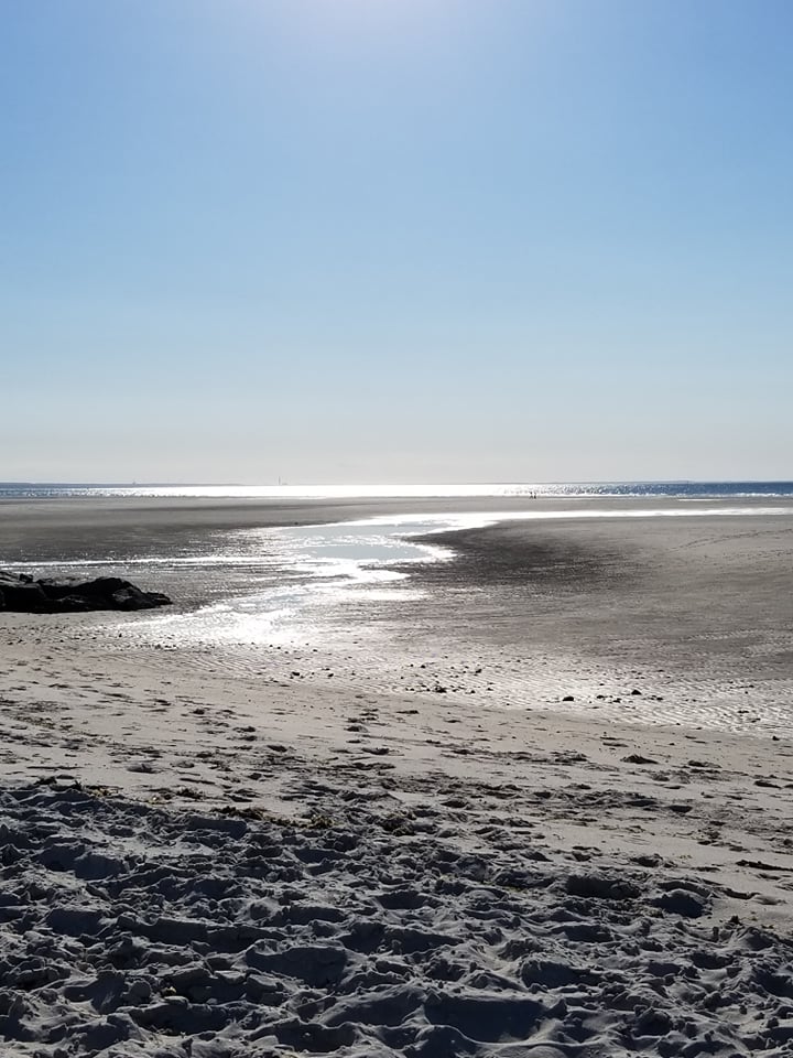 Vintage Cape Cod Duplex on Private Beach!