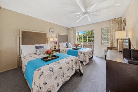 Bright, breezy, and beautifully styled — wake up to palm trees and that Kauai sunshine every morning.