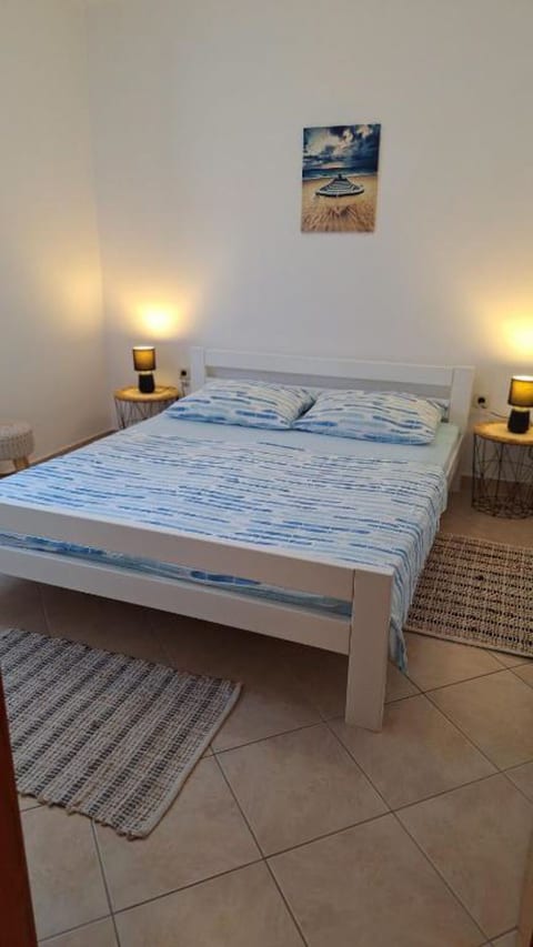 Apartments Laura and Romano with pool - Unit 378696-13