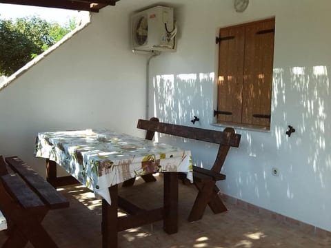 Apartments Laura and Romano with pool - Unit 378696-13