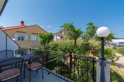 Apartments Mladenka 2 - Unit 378832-13