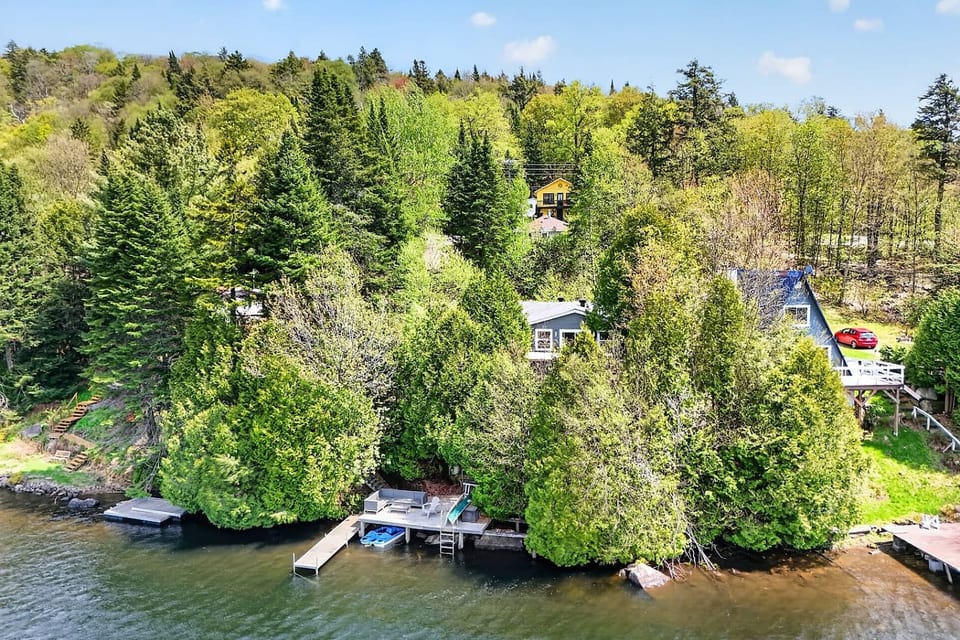 Chalet Beaulac with SPA, private dock and watercrafts - Laurentides