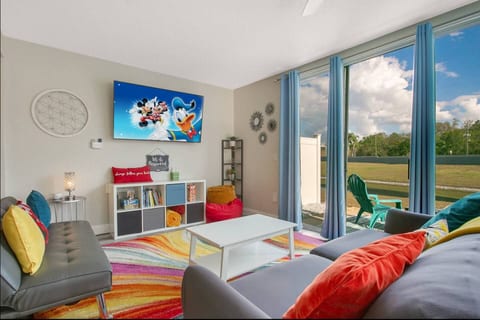 Minutes to Disney | Themed 3BR Home | Pool & Gym