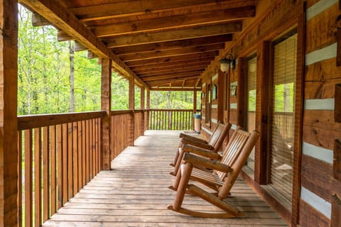 Over the Hills & Far Away Smoky Mtn Cabin