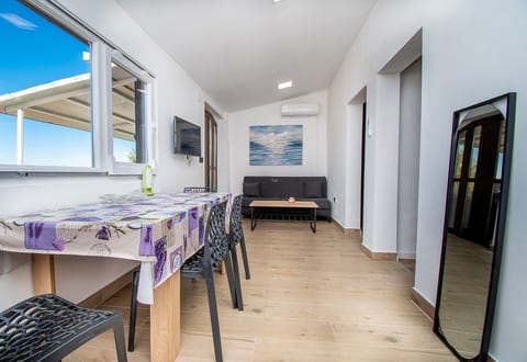 Apartment Panorama Nicolas - Unit 378823-13