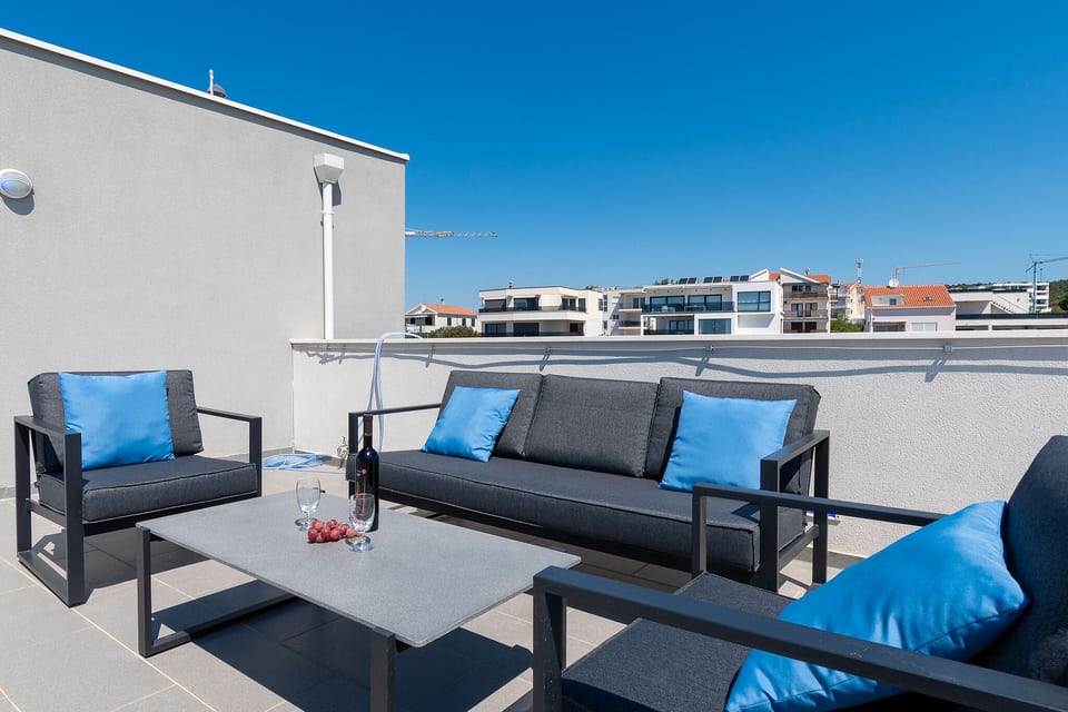Apartment Rooftop Valerija - Unit 378834-13