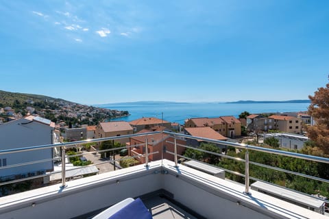 Apartment Rooftop Valerija - Unit 378834-13