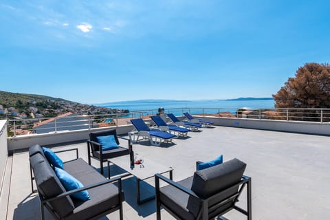 Apartment Rooftop Valerija - Unit 378834-13