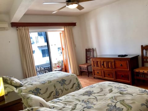 Condo Mexicana