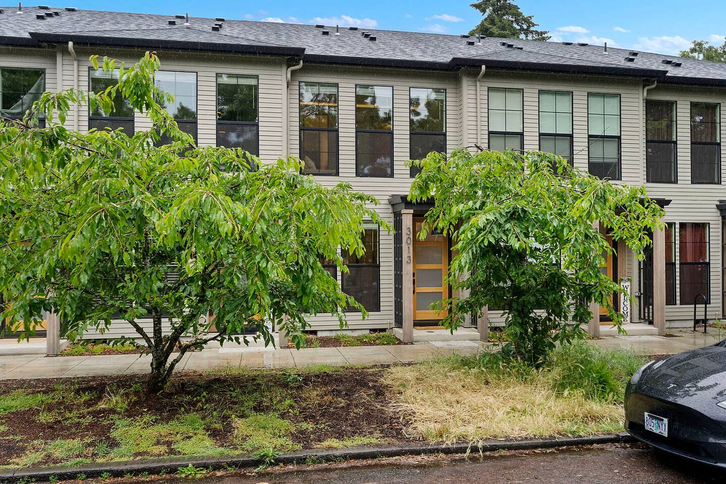 Exterior – Front Facade & Walkway
