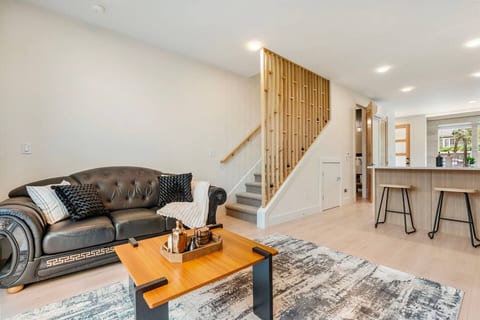 No Surprises, Just Beautiful Space - 2 Ensuites