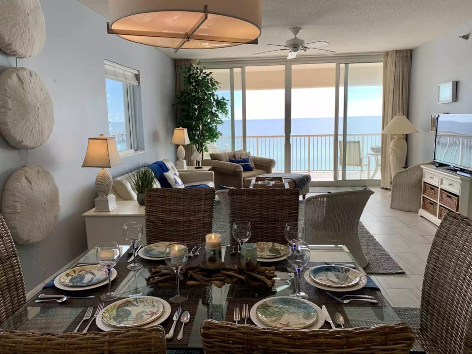 Welcome! Floor to Ceiling Views of The Gulf of Mexico!