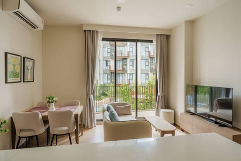 2BR Canvas | новые апартаменты с видом на бассейн