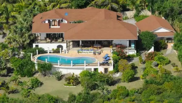 Villa Mahogany