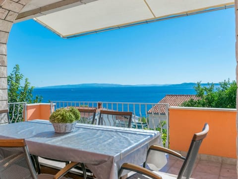 Ruhiggelegenes Apartment mit Terrasse in Strandnähe