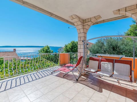 Ruhiggelegenes Apartment mit Terrasse in Strandnähe