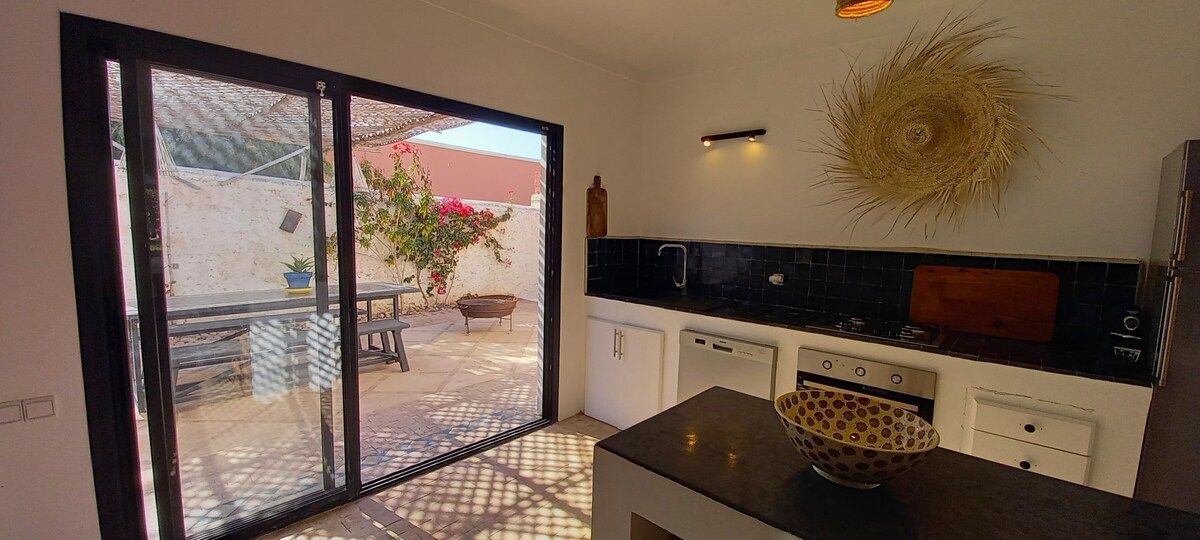 Beautiful villa with heated pool. image 5 Beautiful villa with heated pool.