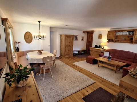 Ariola Appartement/Fewo, Dusche oder Bad, WC 4½-Zimmerwohnung