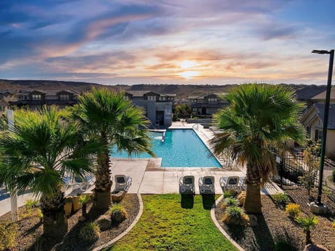 Top Southern Utah Adventures | Pool + Spa