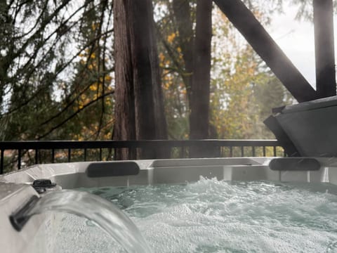 Stefenee Lodge