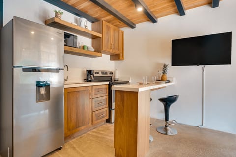 Playa Grande Loft 2 | Walk to beach, Starlink Wifi