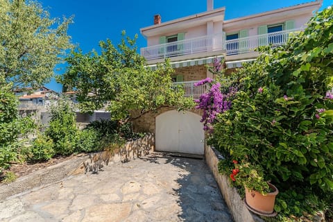 Seaside Garden Villa Kožino image 5