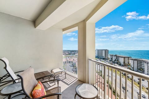 Modern Beach Condo ~Panama City Beach Grand Panama