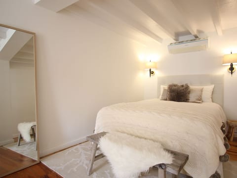 Schicker urbaner Rückzugsort in der Innenstadt, Balkon und Ausblick