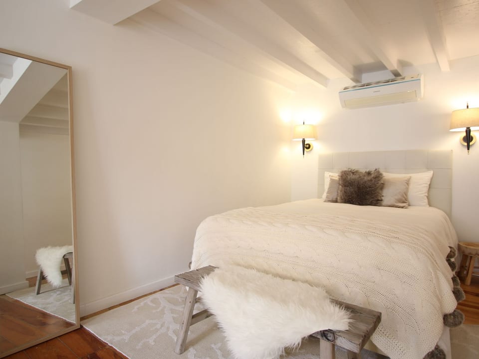 Schicker urbaner Rückzugsort in der Innenstadt, Balkon und Ausblick - Lisbon